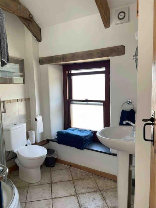 9A Viaduct Cottage - The Cosiest Bolthole In The Sw! 헤일 외부 사진