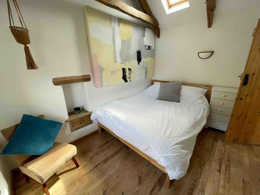 9A Viaduct Cottage - The Cosiest Bolthole In The Sw! 헤일 외부 사진